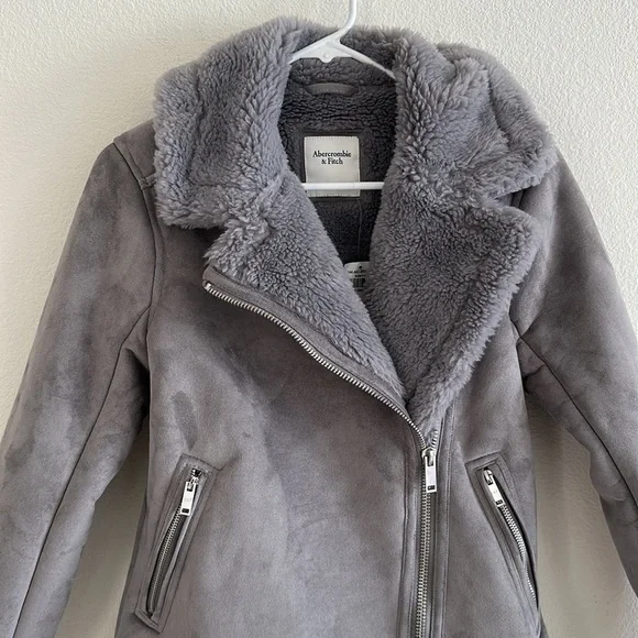 NWT Abercrombie & Fitch Suede Asymmetrical Zip Cozy Jacket - Picture 4 of 11